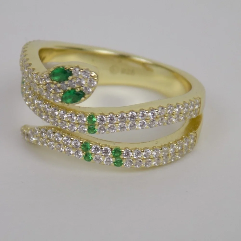 nwt!  trendy gold snake ring pave cubic zirconia